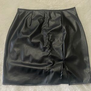 WINDSOR LEATHER SKIRT